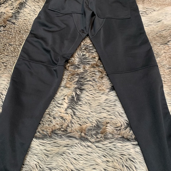 Karter Collection Jogger Track Pants Size L Black with Gold Piping - Picture 4 of 6